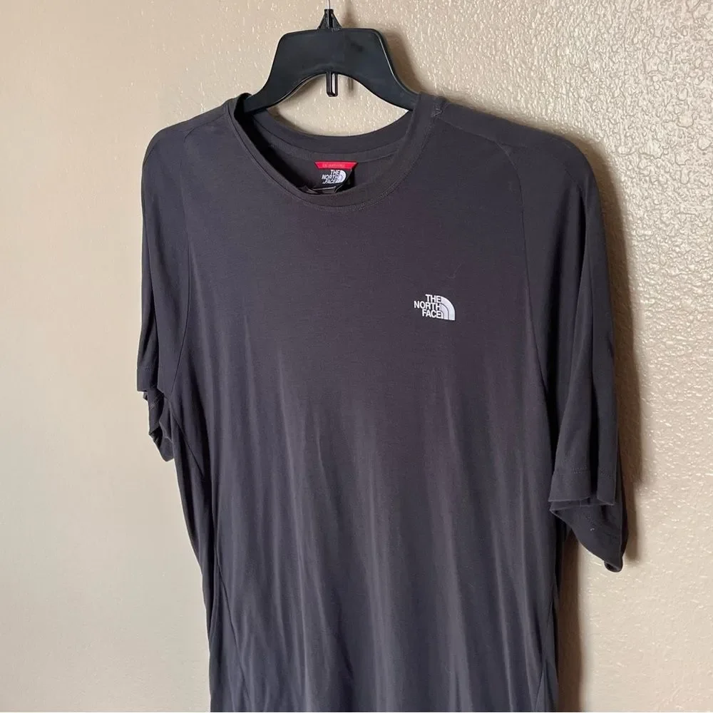 The North Face Coolmax Dark Gray Short Sleeve T-Shirt with Logo Size XL